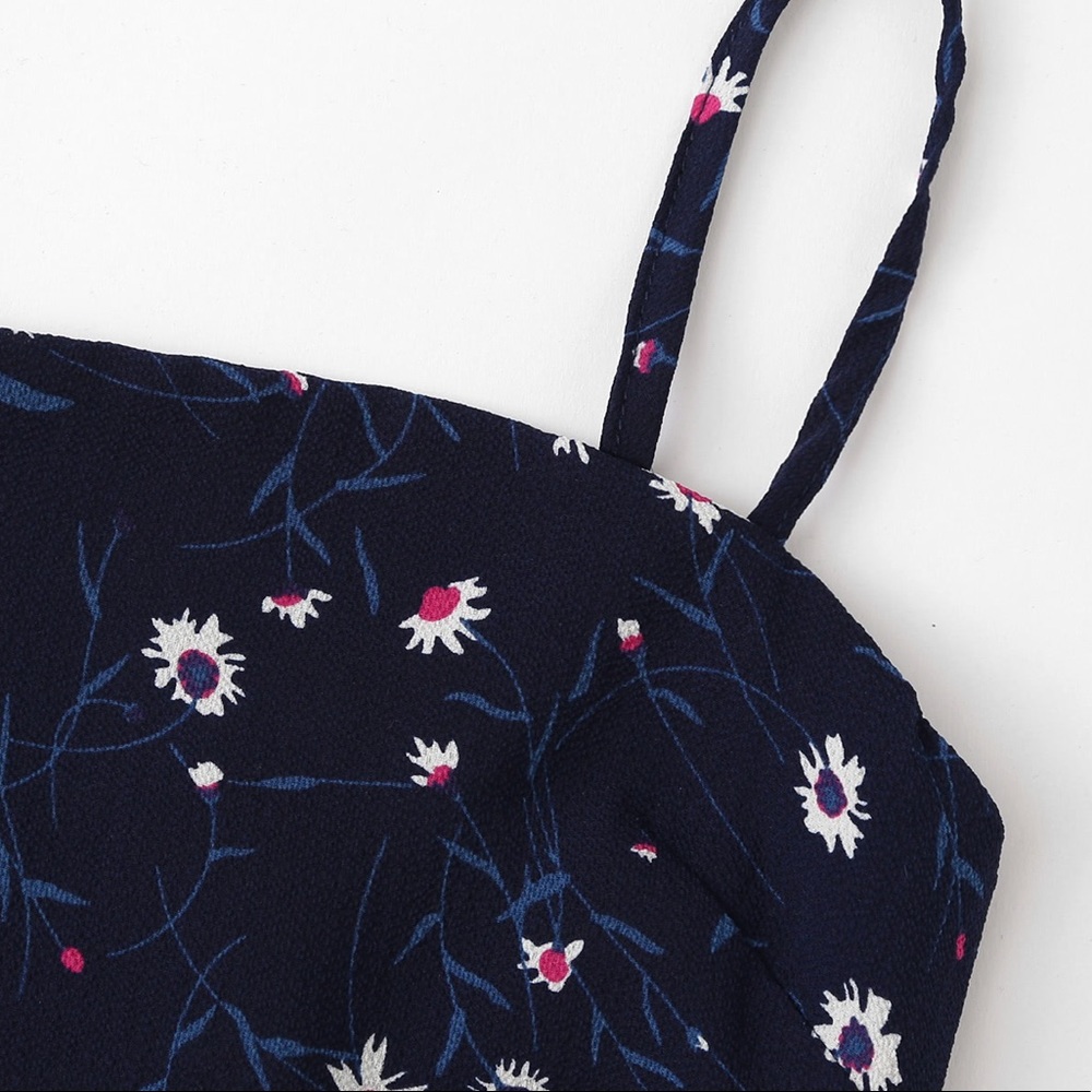 🏆⭐️🆕Navy floral bow front wrap hem dress - Picture 6 of 7